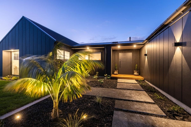 Taranaki Show Home cover image