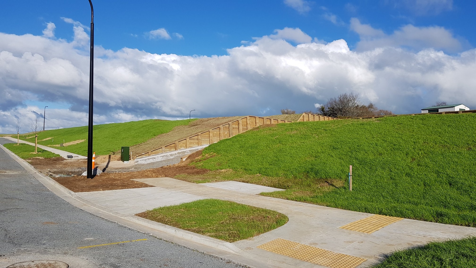 Dixon Heights gallery image