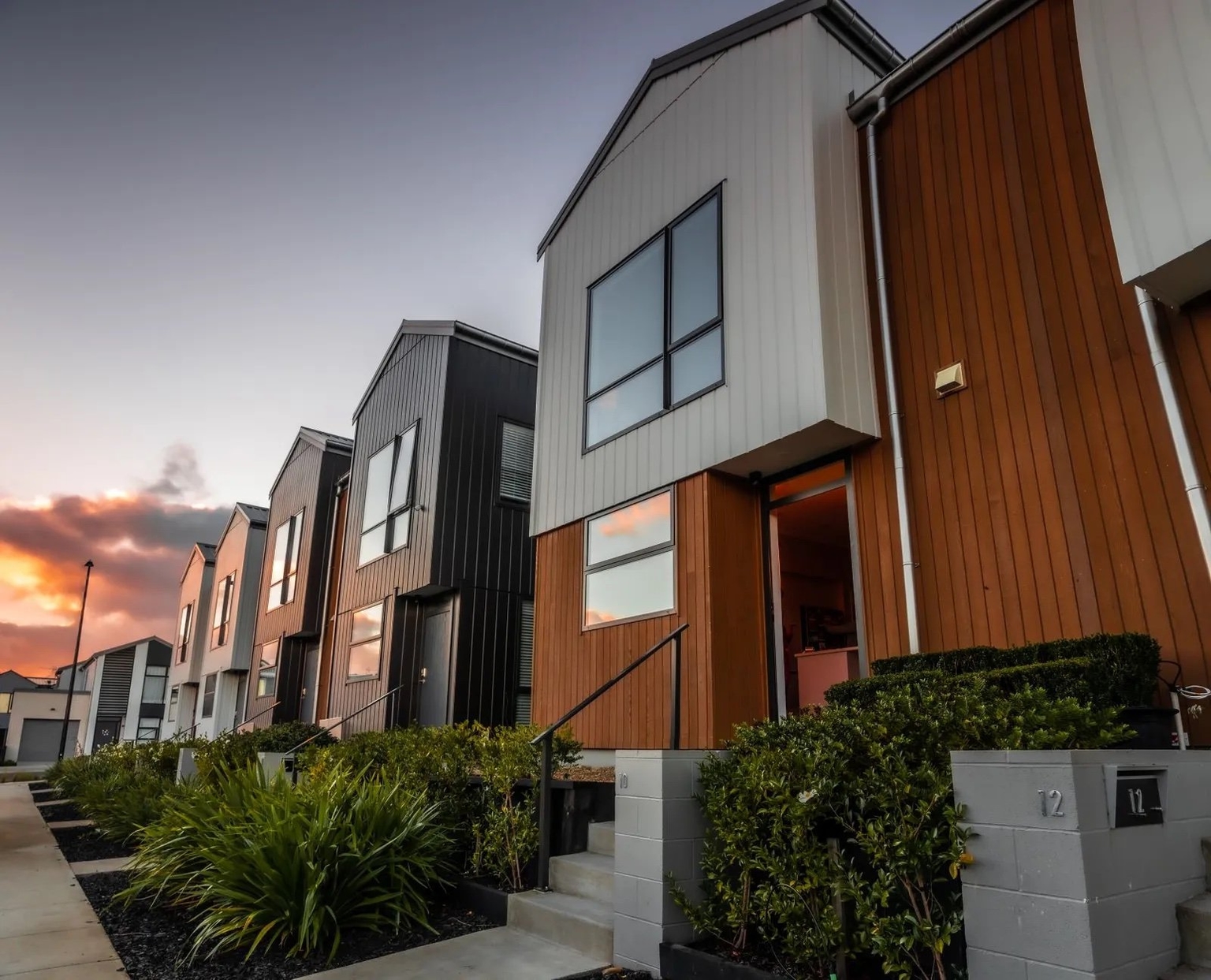 West Hills gallery image