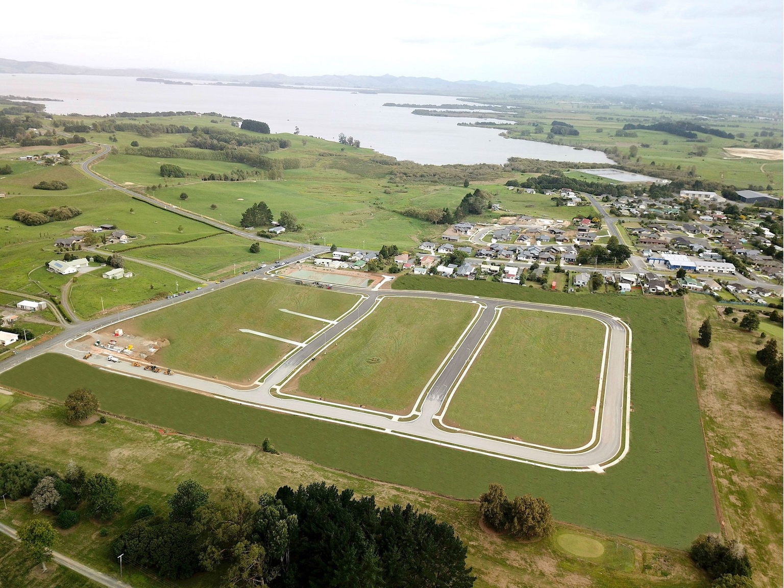 Swan Road gallery image