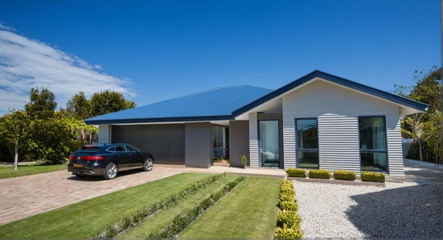 2 Hamilton Drive cover image